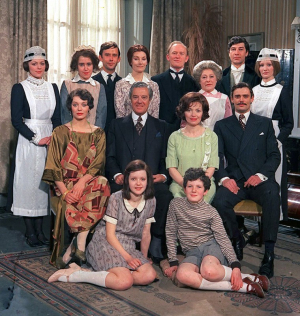 Matres et valets - Upstairs, Downstairs ('71)